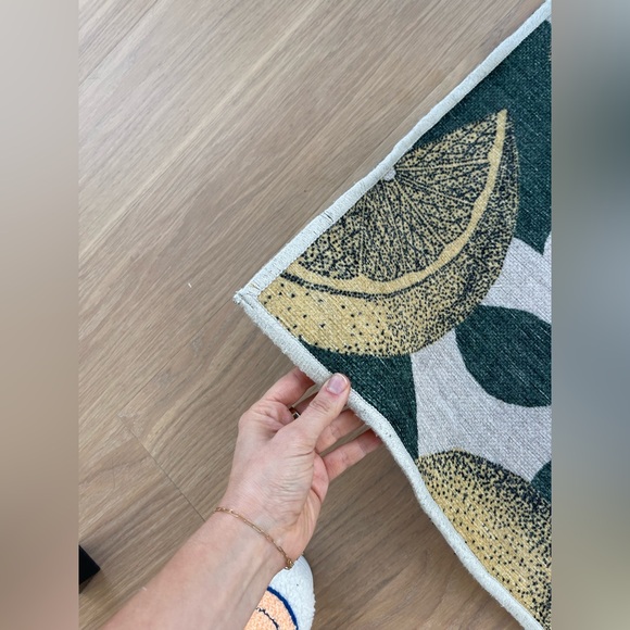 Ruggable Lemonade Yellow Rug cover, 3ft x 5 ft - Picture 4 of 9